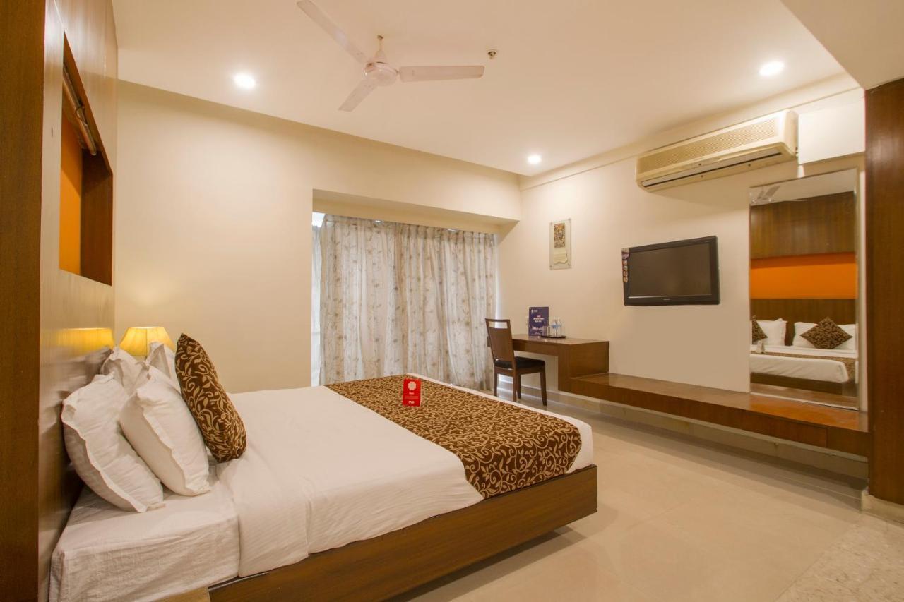 Hotel Oyo 1410 Country Club Begumpet Hyderabad Exterior foto