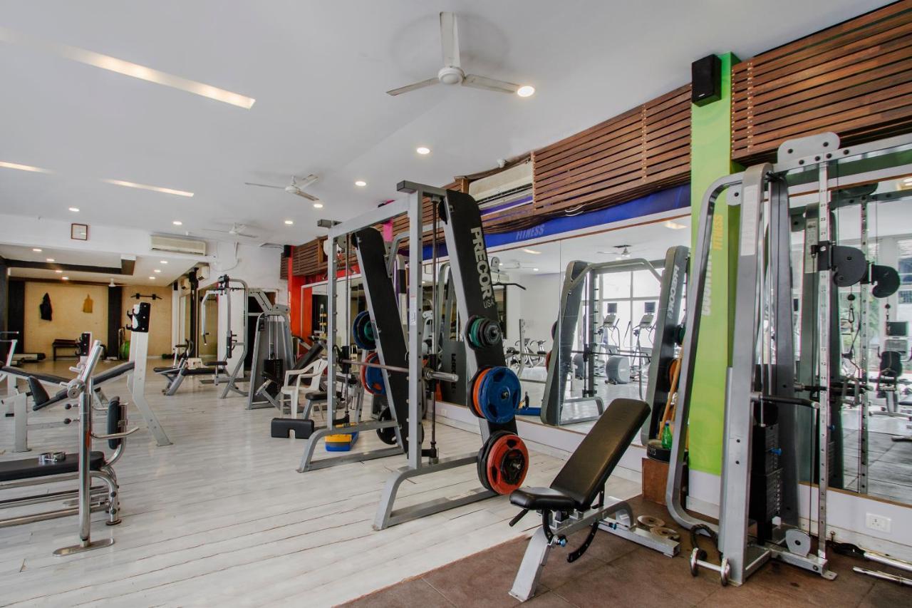 Hotel Oyo 1410 Country Club Begumpet Hyderabad Exterior foto